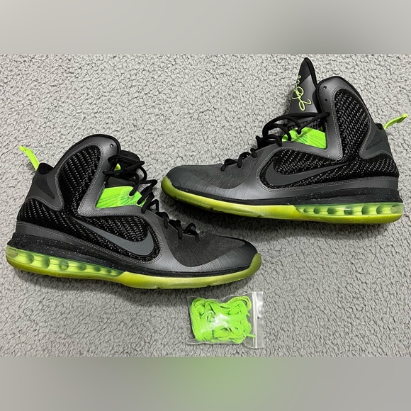 Nike Other - Nike Air Lebron James Shoes Sneakers 
US Men's Size 11.5 
Preowned